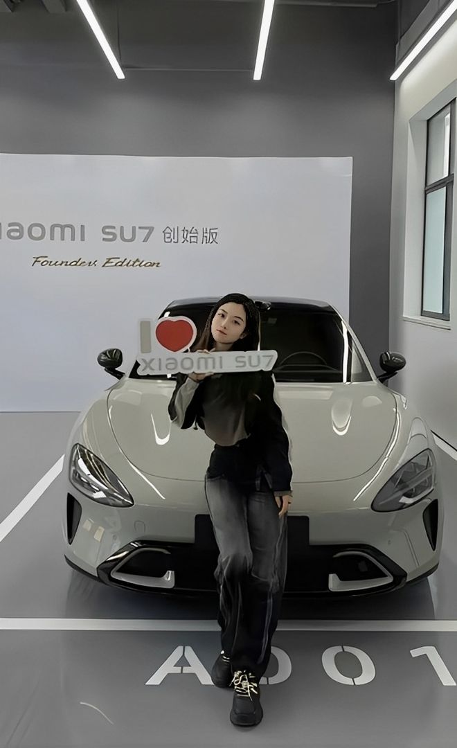 车主质量都这么高的吗？仙女也就长这样吧PG麻将胡了试玩平台小米SU7的美女(图6)