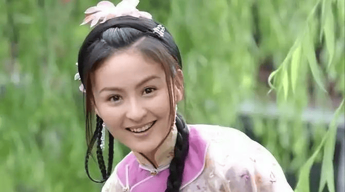 商追爱10年终得手今与女儿被宠如宝麻将胡了娱乐圈“最干净女演员”富(图3)